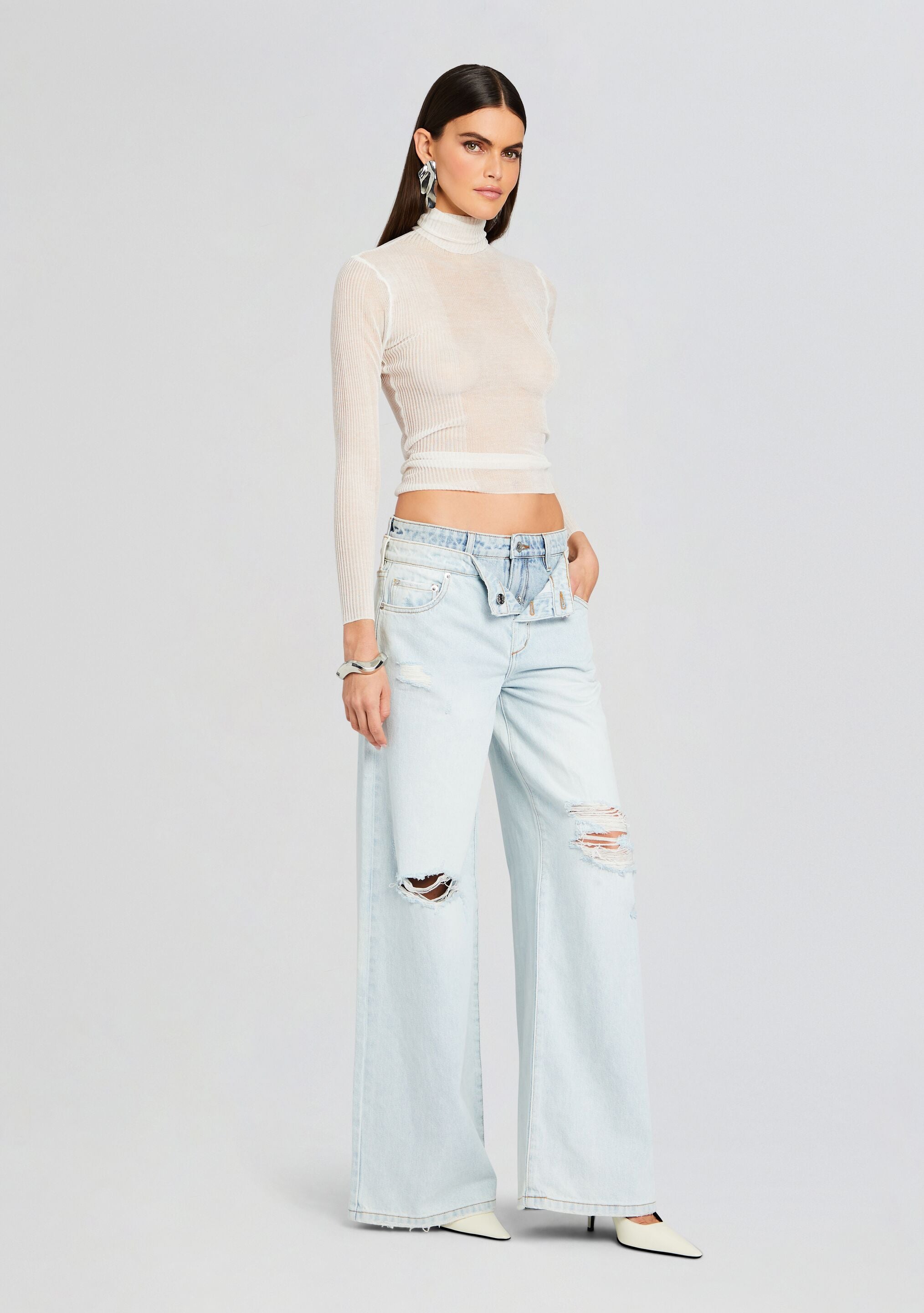 Saphira Jean-Cup Shy