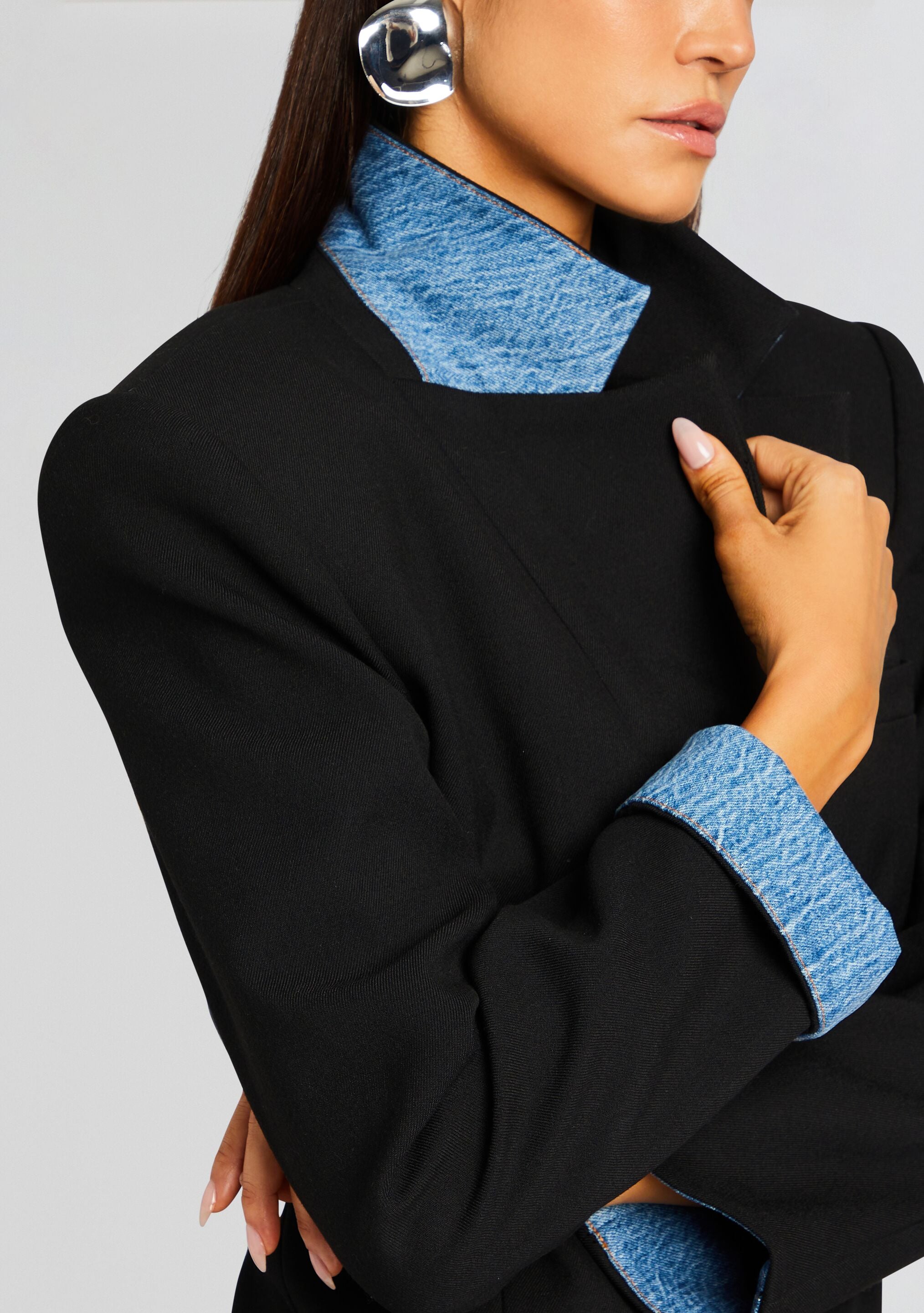 Winona Blazer-Cup Shy