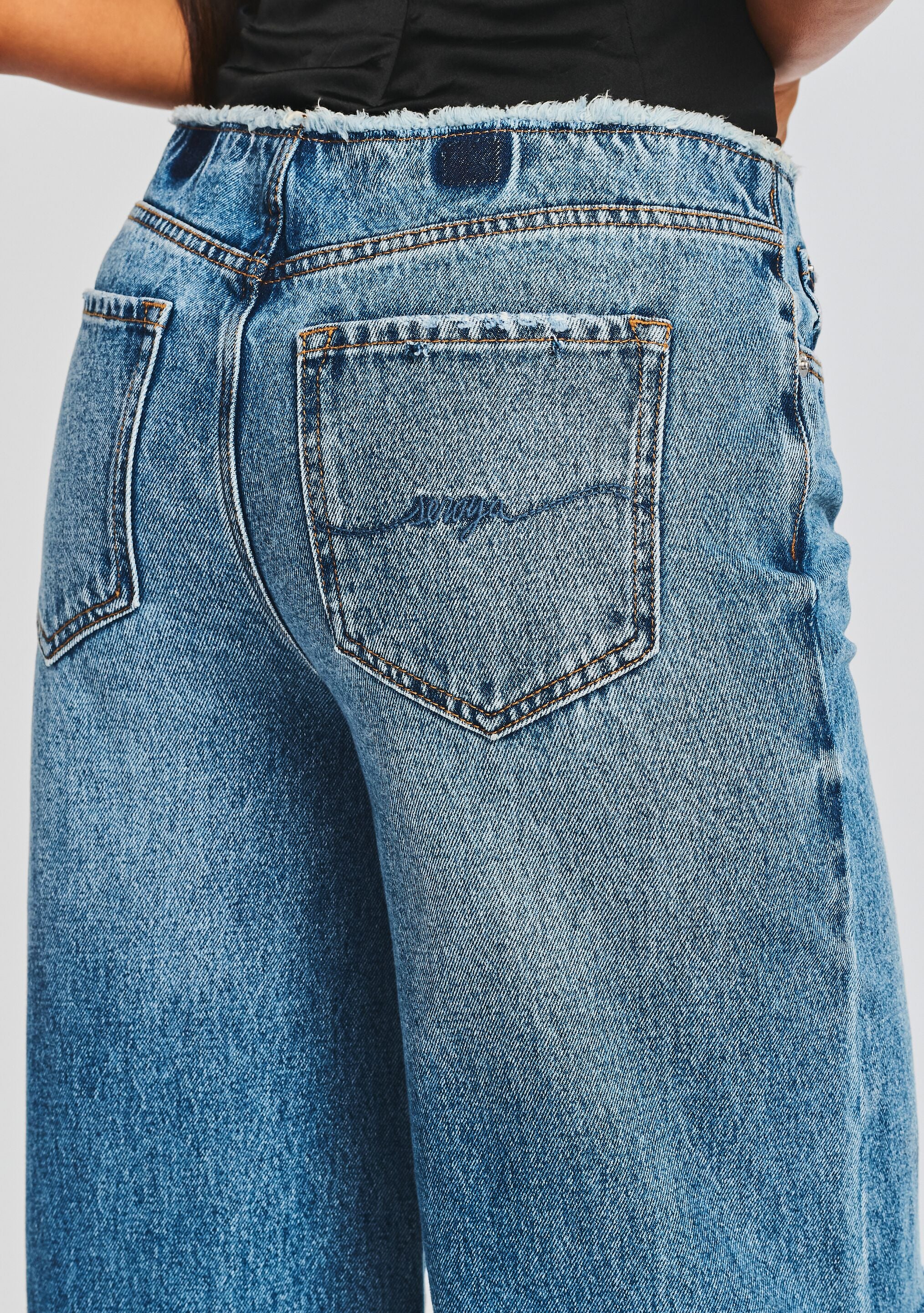 Aston Wide Leg Jean-Cup Shy