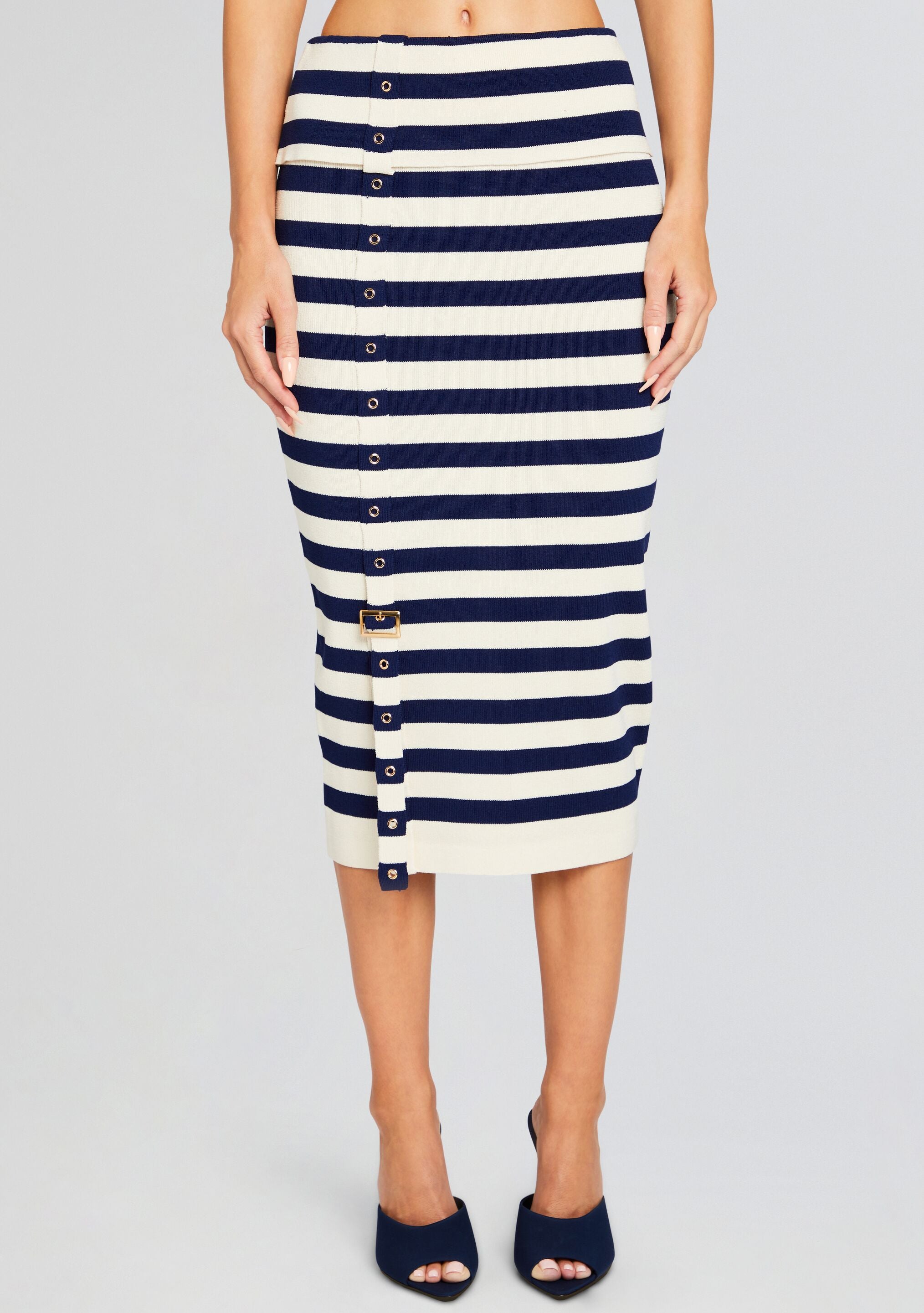 Cleat Knit Skirt-Cup Shy