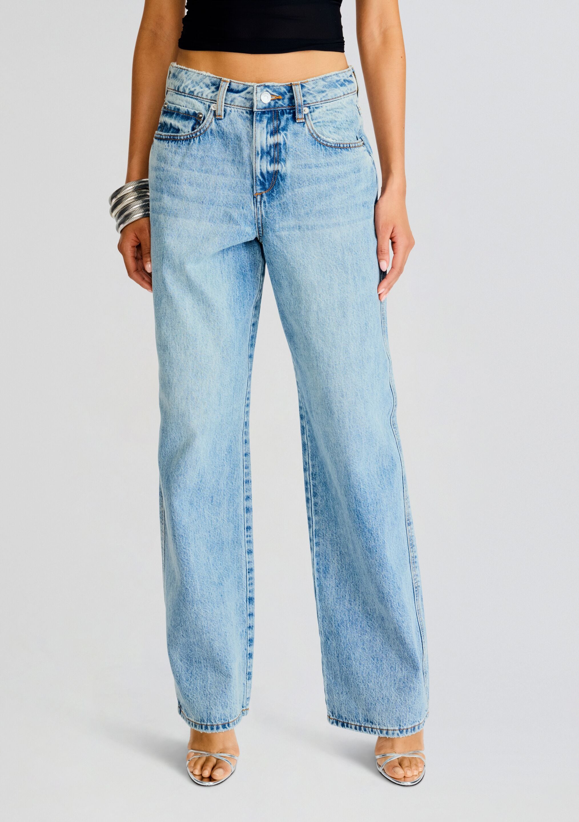 Cyrus Mid Rise Boyfriend Jean-Cup Shy