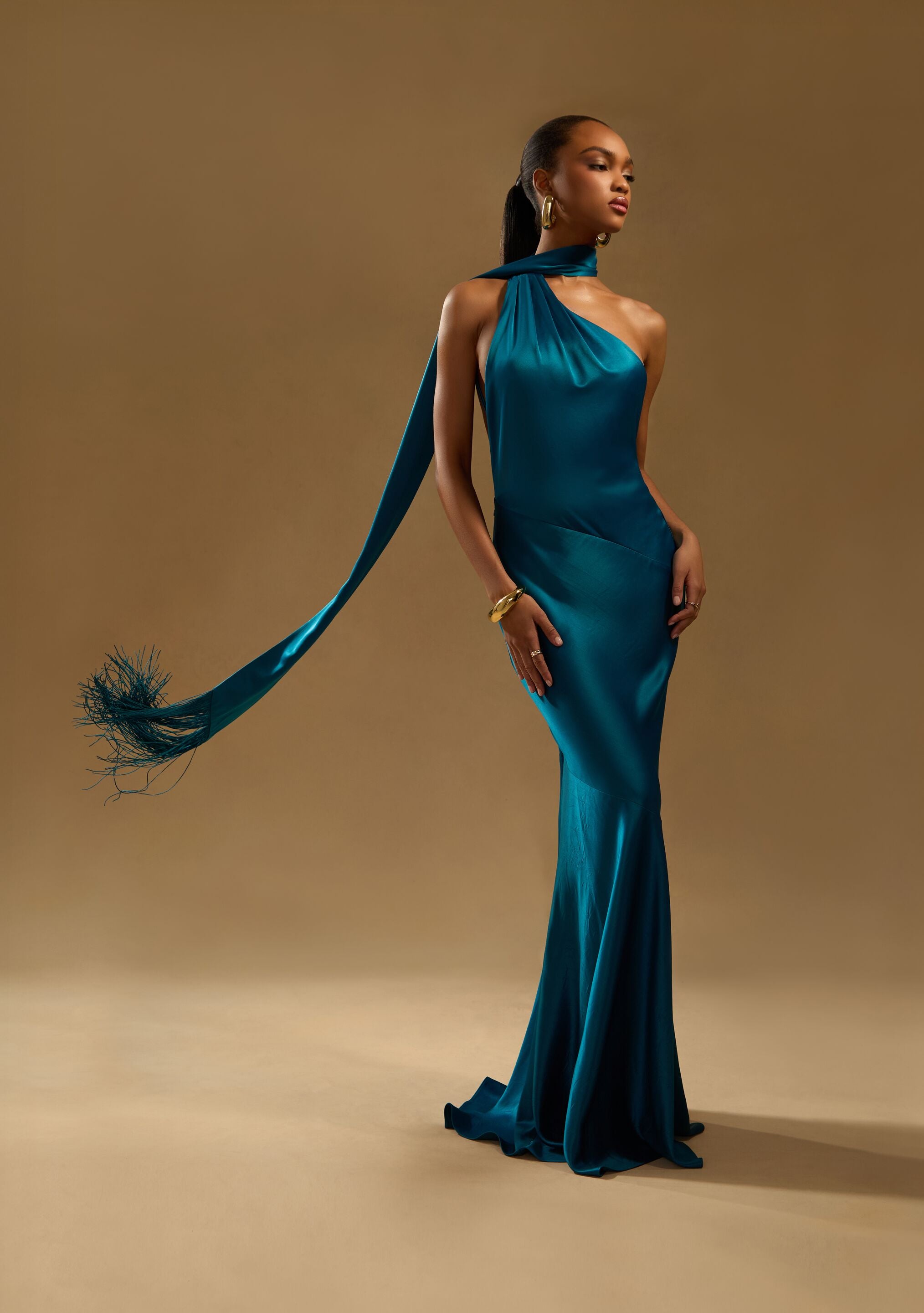 Kelsa Dress-Cup Shy