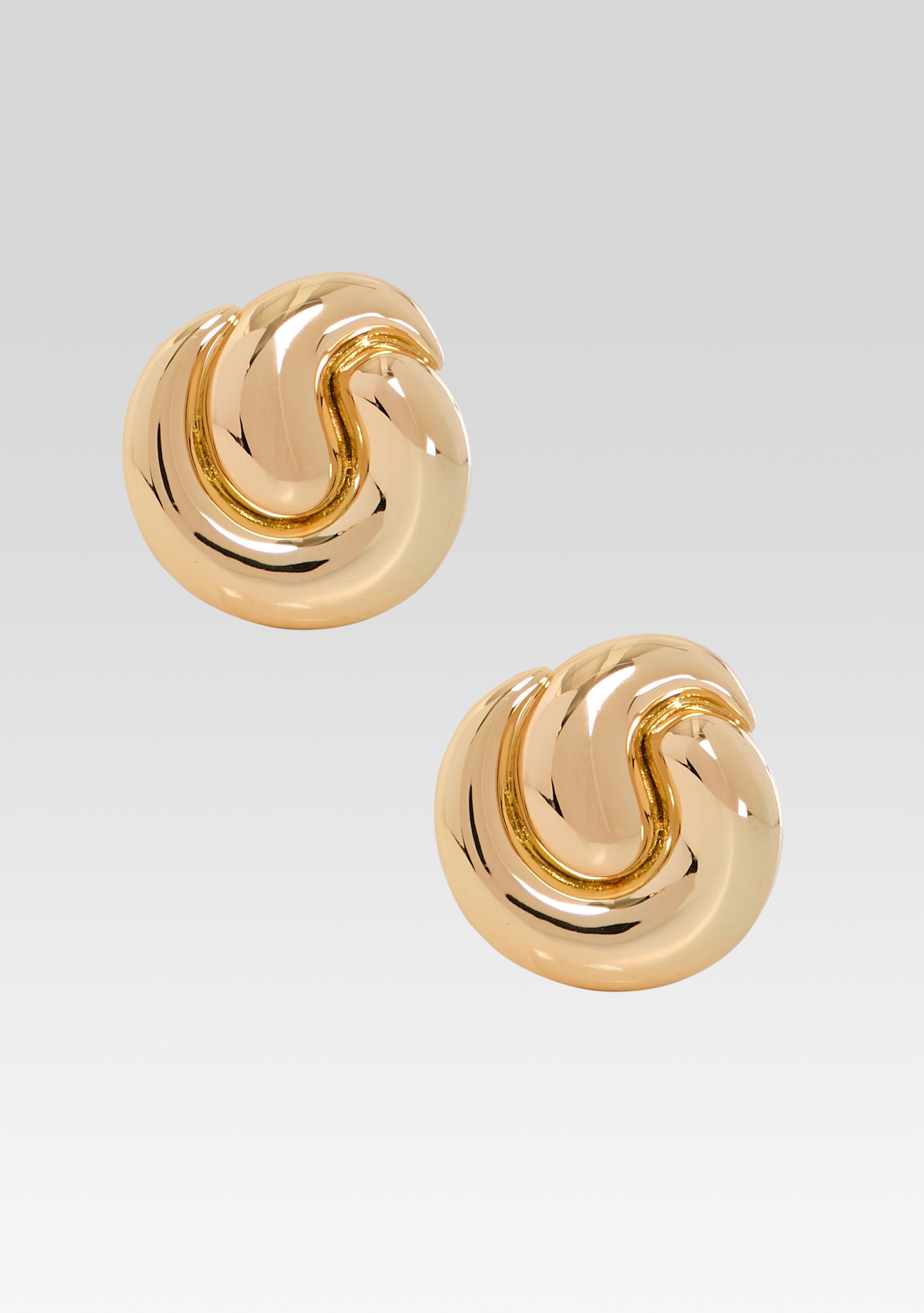 Doma Earring-Cup Shy