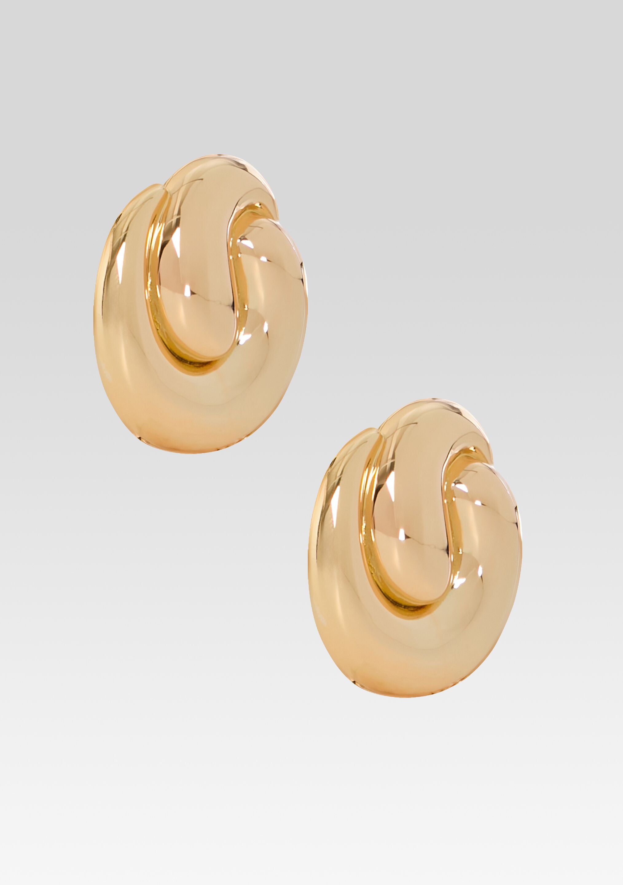 Doma Earring-Cup Shy