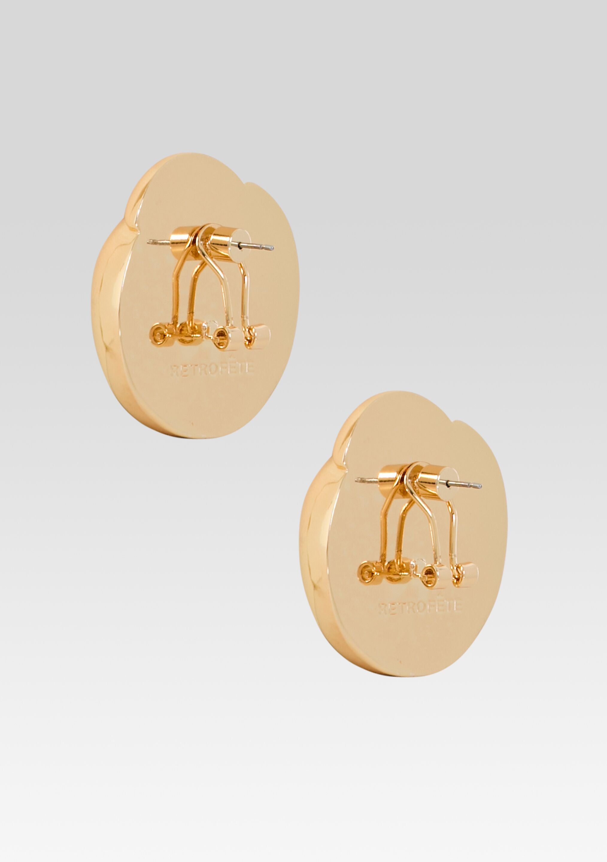 Doma Earring-Cup Shy