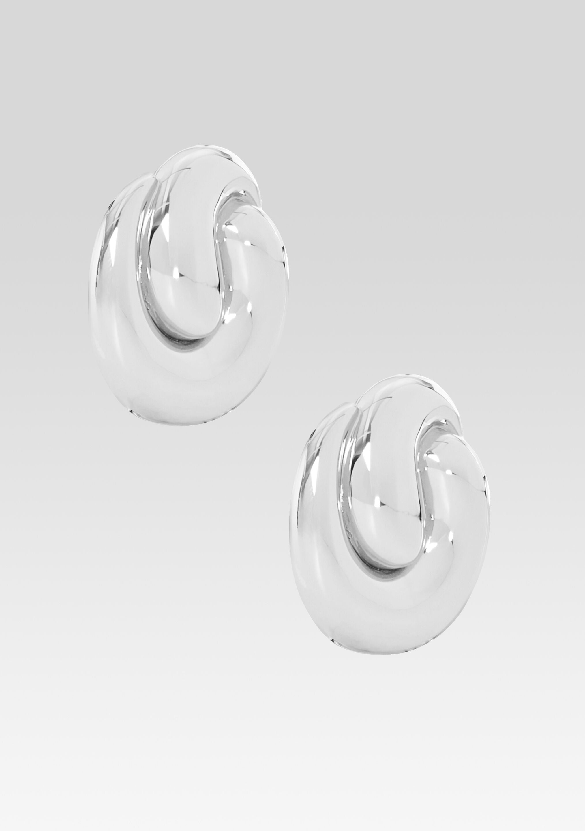 Doma Earring-Cup Shy