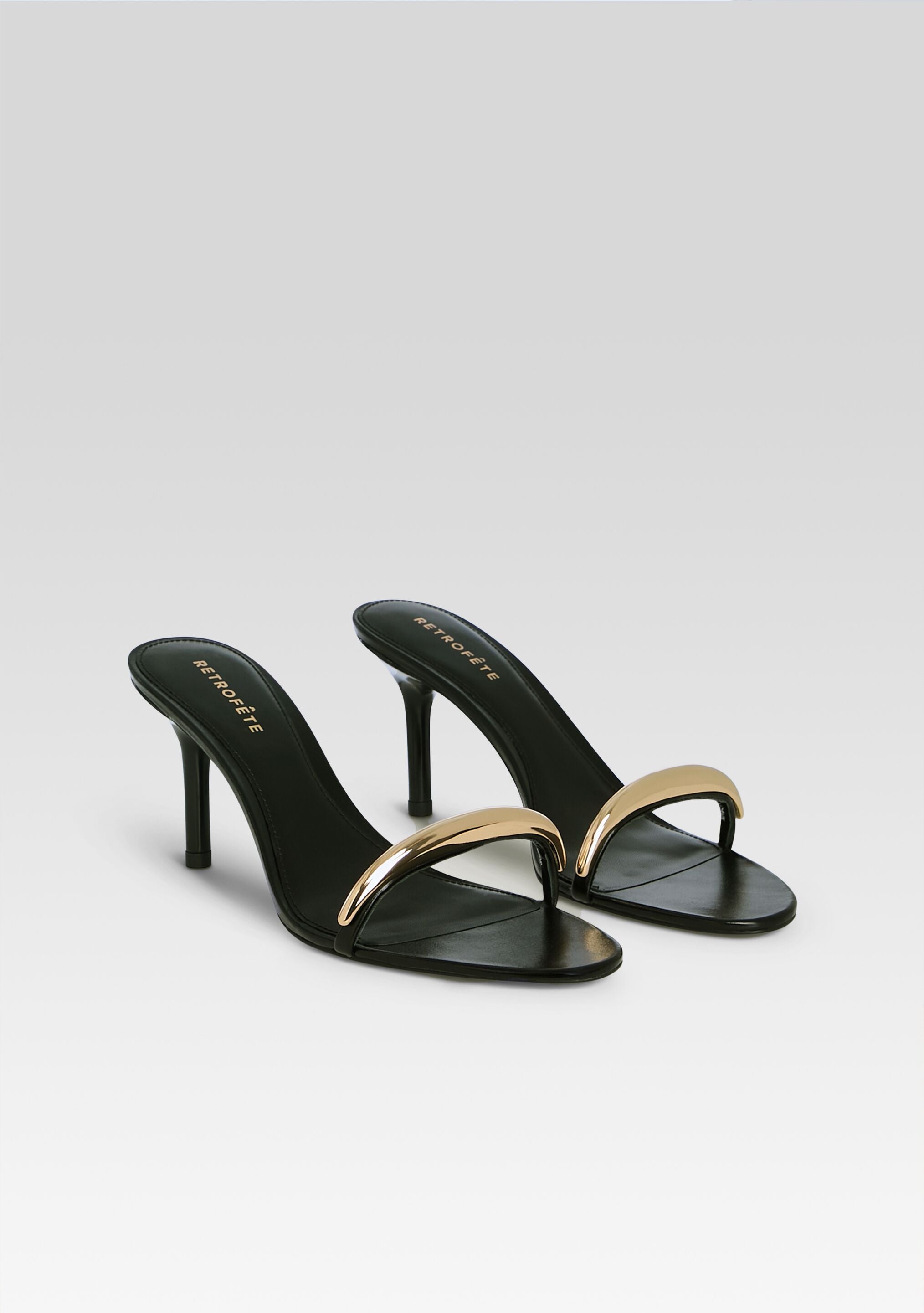 Karli Sandal-Cup Shy