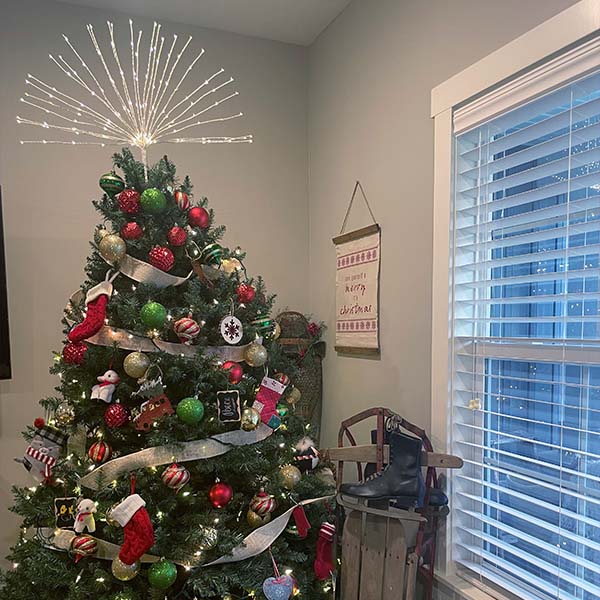 Winter Wonderland LED Starburst Tree Topper, Pick Your Size-Miyaedas