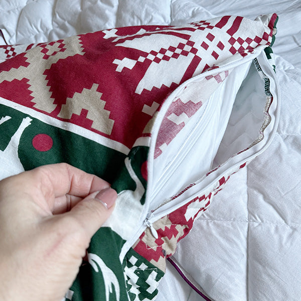 Winter Themed Reversible Quilt Set, Choose Your Size-Miyaedas