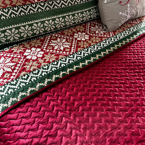 Winter Themed Reversible Quilt Set, Choose Your Size-Miyaedas