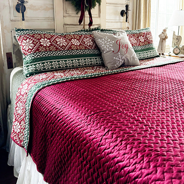 Winter Themed Reversible Quilt Set, Choose Your Size-Miyaedas