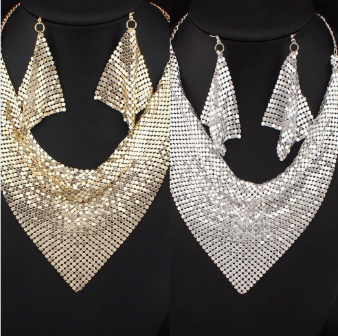 Collier et boucles d’oreilles pour femmes – Foulard triangulaire léopard, look tendance audacieux