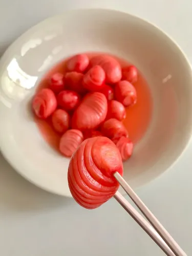 🥕 Čerešňové reďkovky – zber o 25 dní. Chrumkavé, sladké, ideálne do šalátu aj do hrnca. 🌿✨(1 balenie 1000 semien)