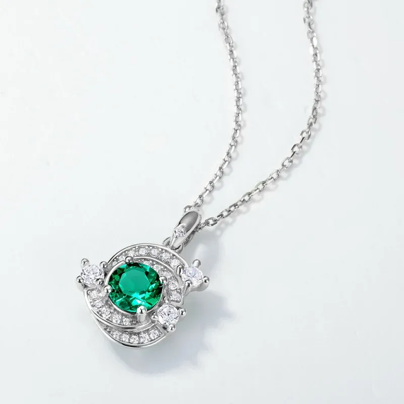 JewelyKing S925 Sterling Silver Round Cut Lab Grown Emerald Clover Necklace JKNS0025