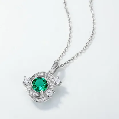 JewelyKing S925 Sterling Silver Round Cut  Lab Grown Emerald Clover Necklace JKNS0025