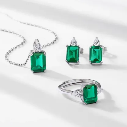Vintage Gold 925 Silver Lab Emerald Diamond Floral Grandmother Pendant Wedding Religious Gift