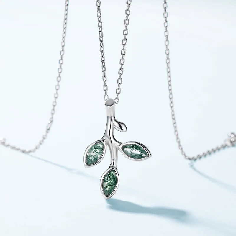 Jewelyking S925 Sterling Silver French Retro Style Green Moss Agate Leaf Pendant Necklace JKNS0095