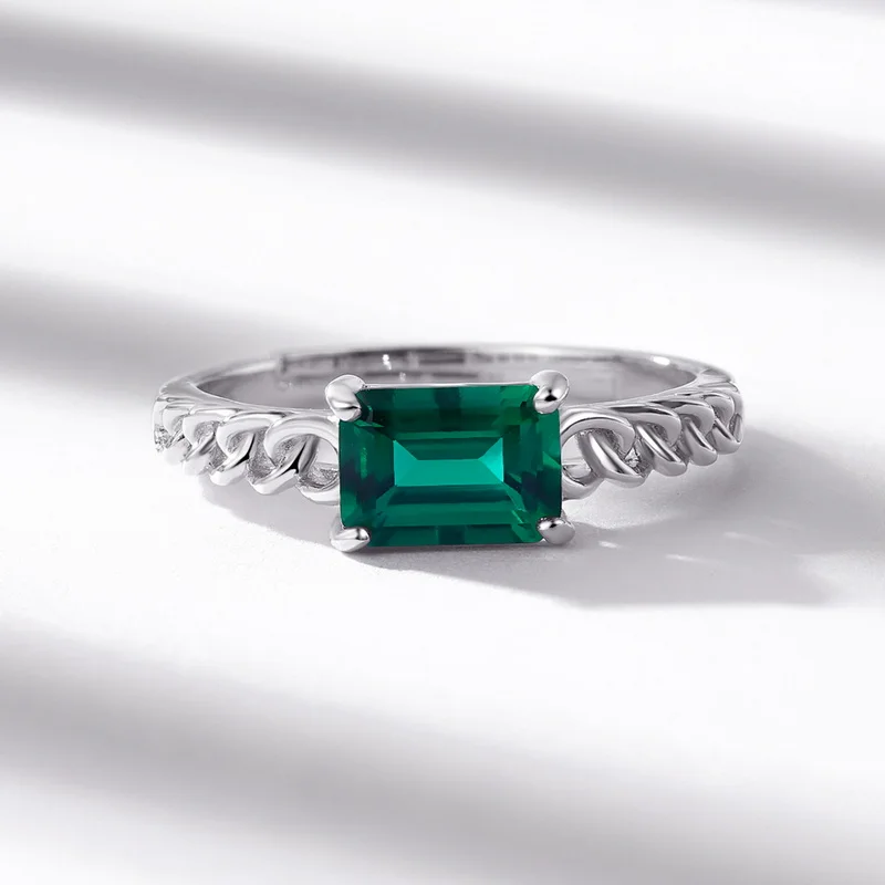 S925 Sterling Silver Exquisite Female Costume Jewelry Emerald Ring for Women
