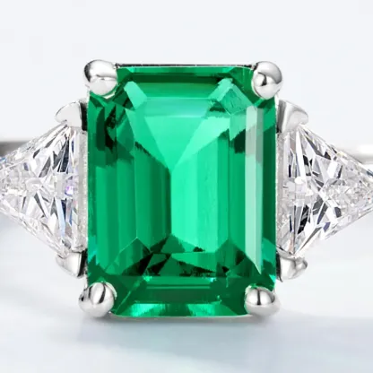 Fashion Retro Light Luxury Lab Cultured Emerald Ring S925 Sterling Silver Inlaid Colored Gemstone Custom Jewelry Wholesale