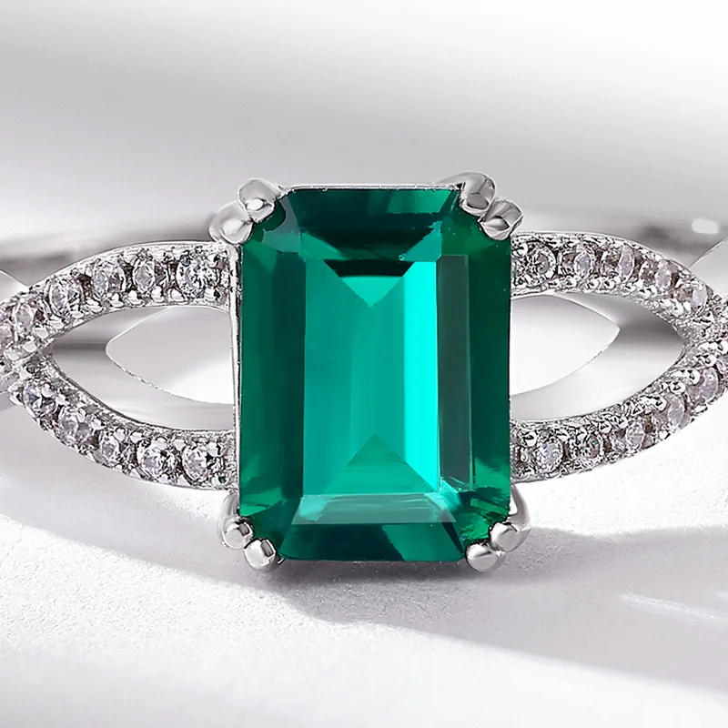 Panyu Custom Lab Emerald 10K 14k 18K Gold Moissanite Rings Wedding Proposal Rings Stylish Fashion Jewelry for Women Fine Jewelry