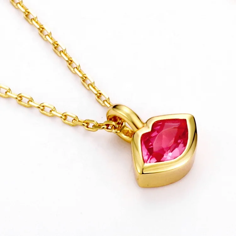 JewelyKing Women Trendy Luxury Lip Shape Pendant Necklaces JKNS0160