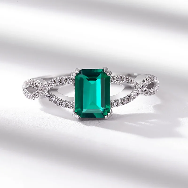 Panyu Custom Lab Emerald 10K 14k 18K Gold Moissanite Rings Wedding Proposal Rings Stylish Fashion Jewelry for Women Fine Jewelry