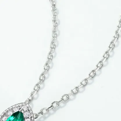 JewelyKing S925 Sterling Silver Lab Grown Emerald Clover Necklace JKNS0021