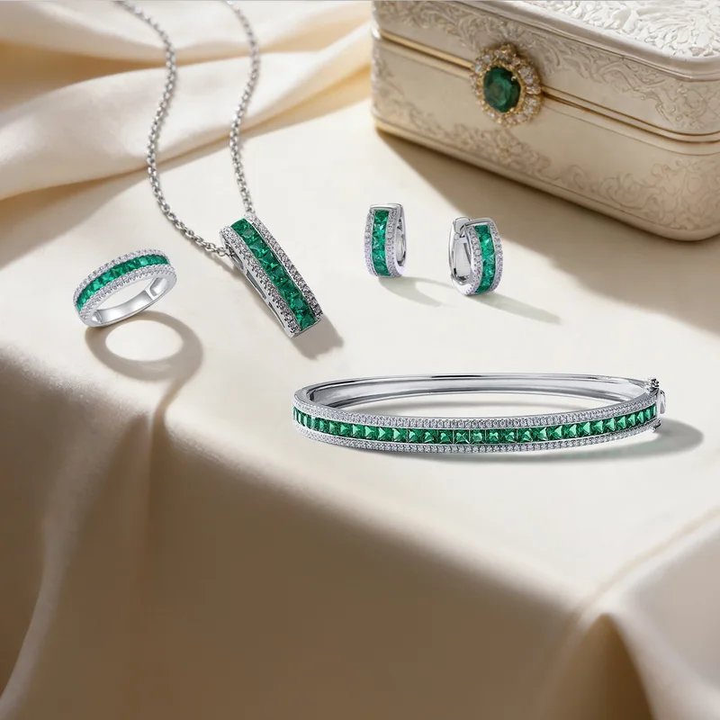 S925 Sterling Silver Princess Cut Lab Grown Emerald Vertical Bar Pendant Necklace
