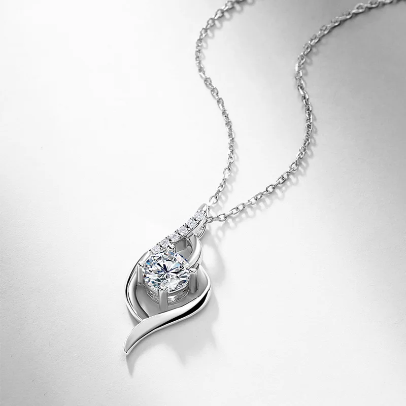 925 Silver Heart Shape Sparkling Dance Lab Diamond Necklace 
