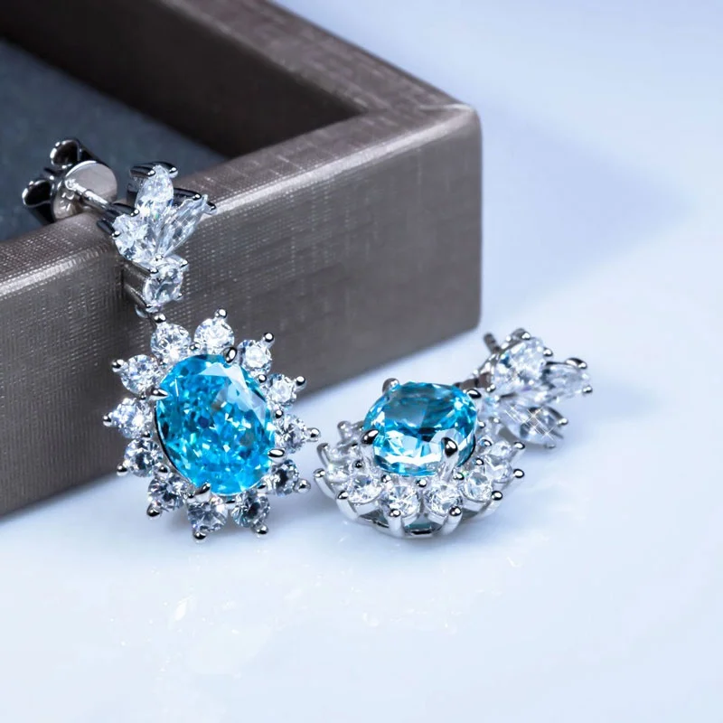 Fashionable Oval Shape Synthetic Diamond Emerald Dangle Earrings Cultivated Diamonds Women's Drop Earrings