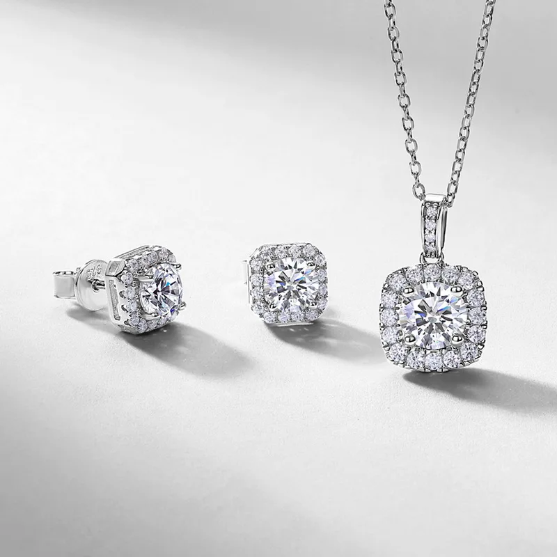 Women's 925 Sterling Silver Lab Grown Diamond Stud 5MM Earrings 