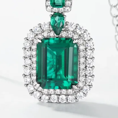 Lab Grown Emerald Necklace S925 Sterling Silver Radiant Cut Pendant Retro Light Luxury Clavicle Pendant