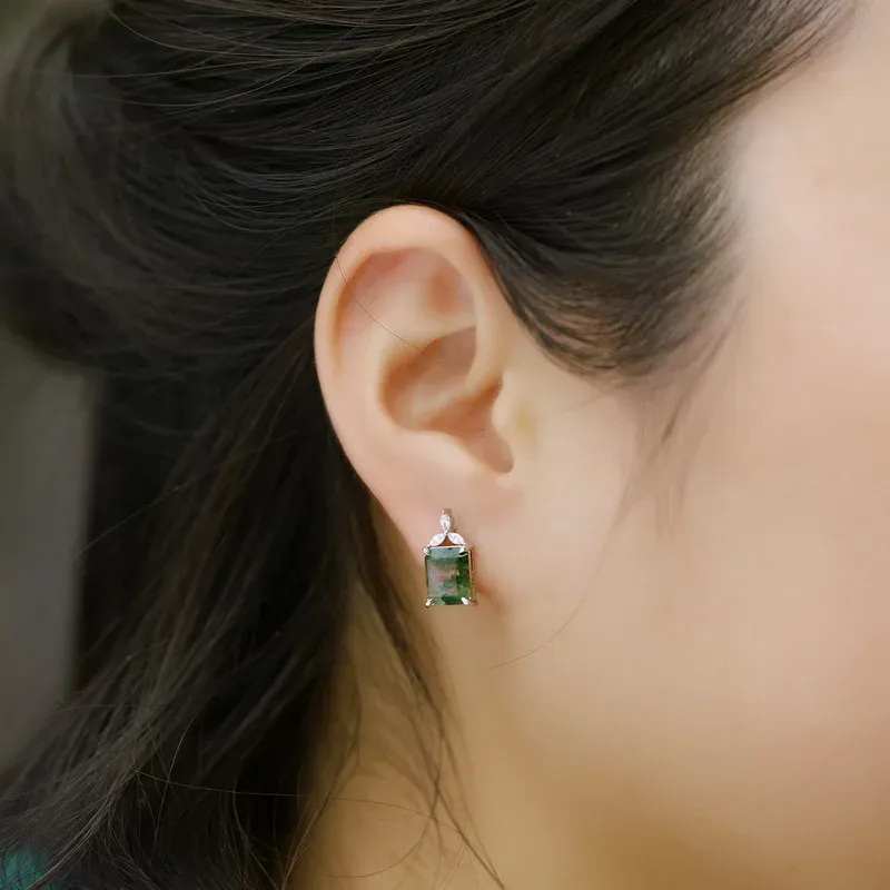 Jewelyking S925 Silver Plated White Gold Classic Solitaire Cut Green Moss Agate Gemstone Earrings JKES0096