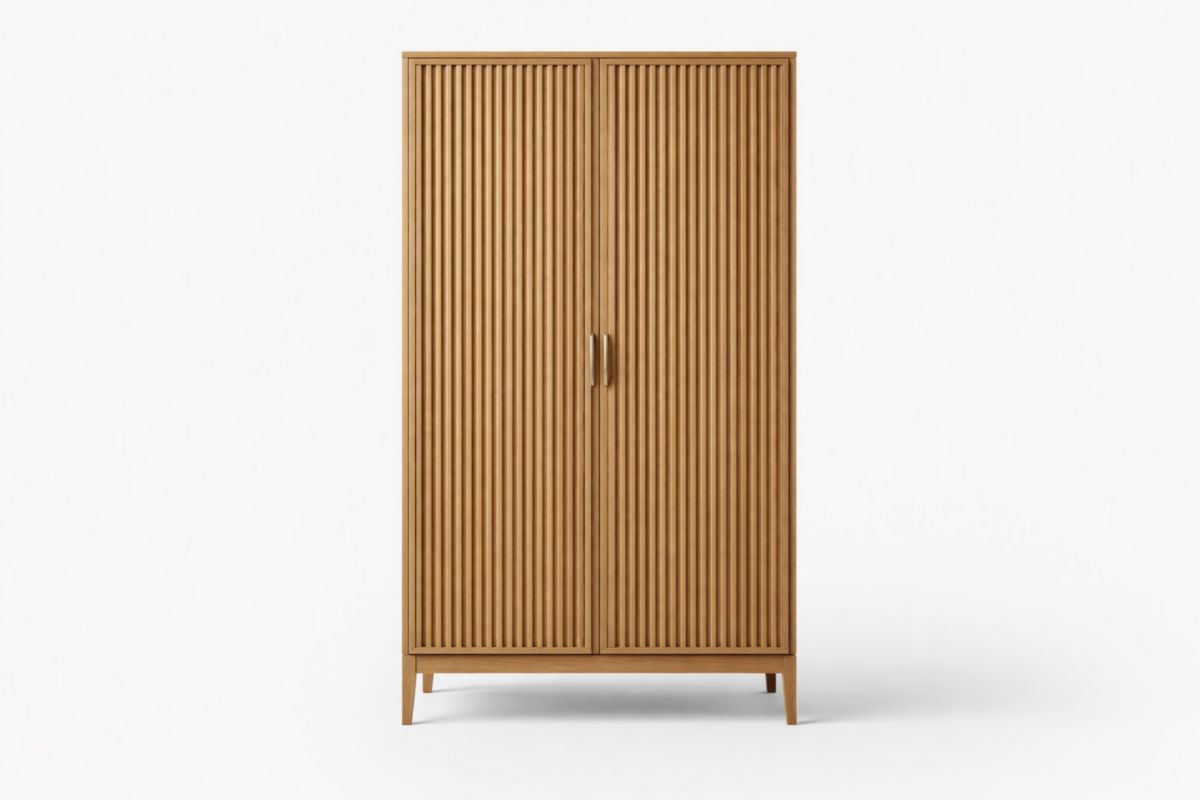 Armoire en bois massif à deux portes avec lamelles