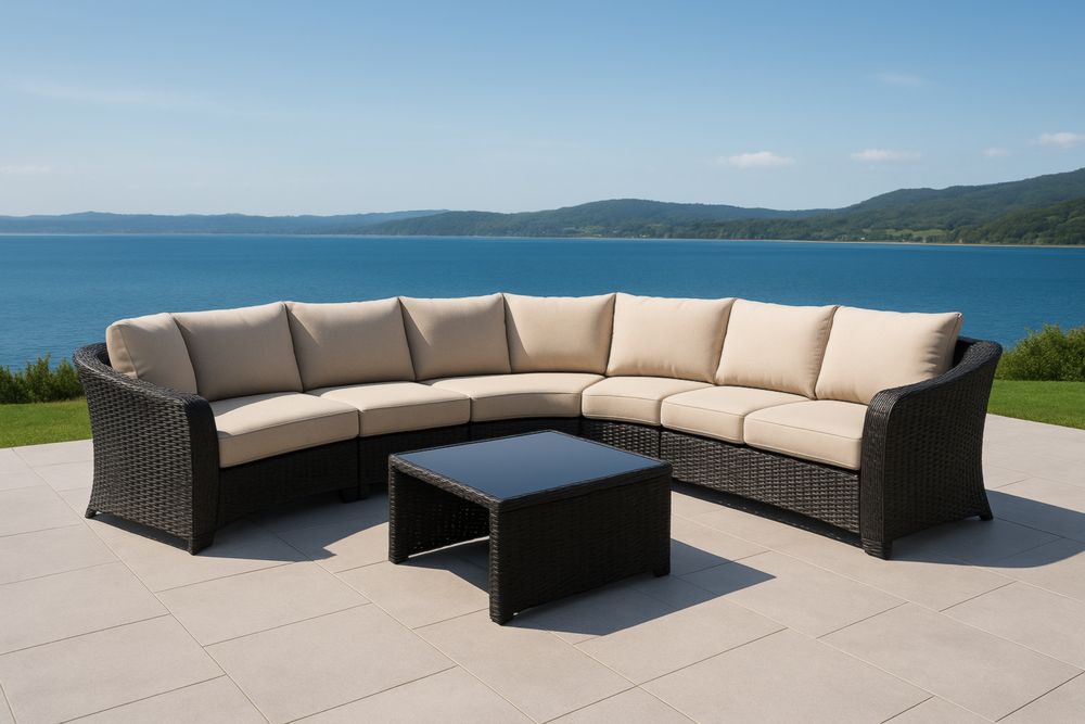 Set Divano ad angolo da Giardino in Rattan Sintetico Nero con Cuscini Beige e Tavolino in Vetro Temperato