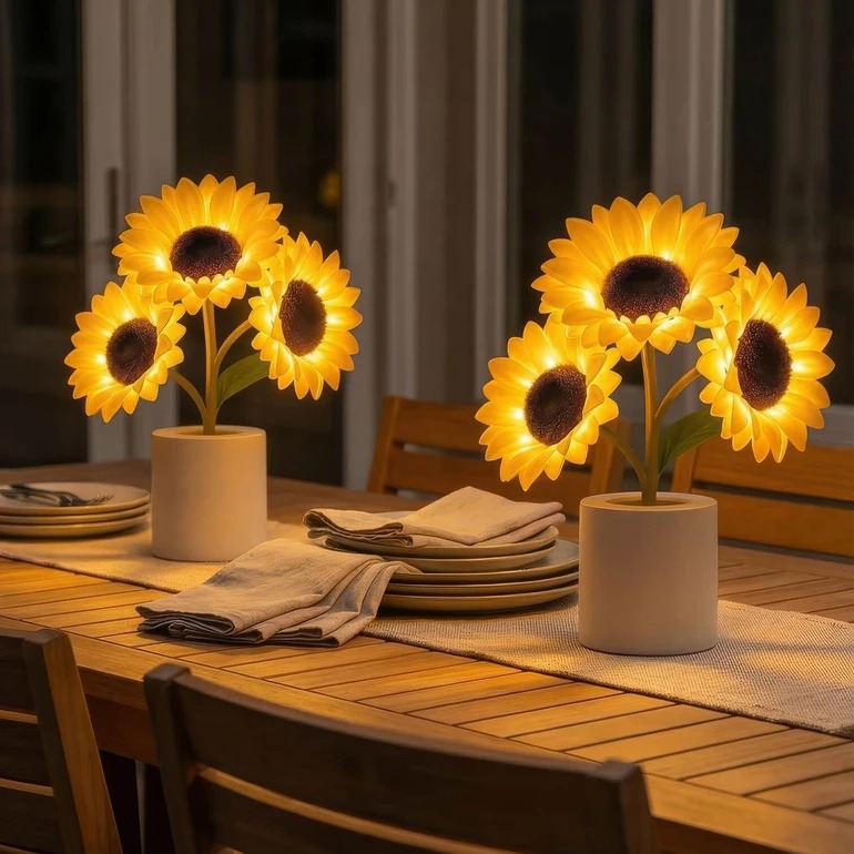 Shimmering Sunflower Lamp
