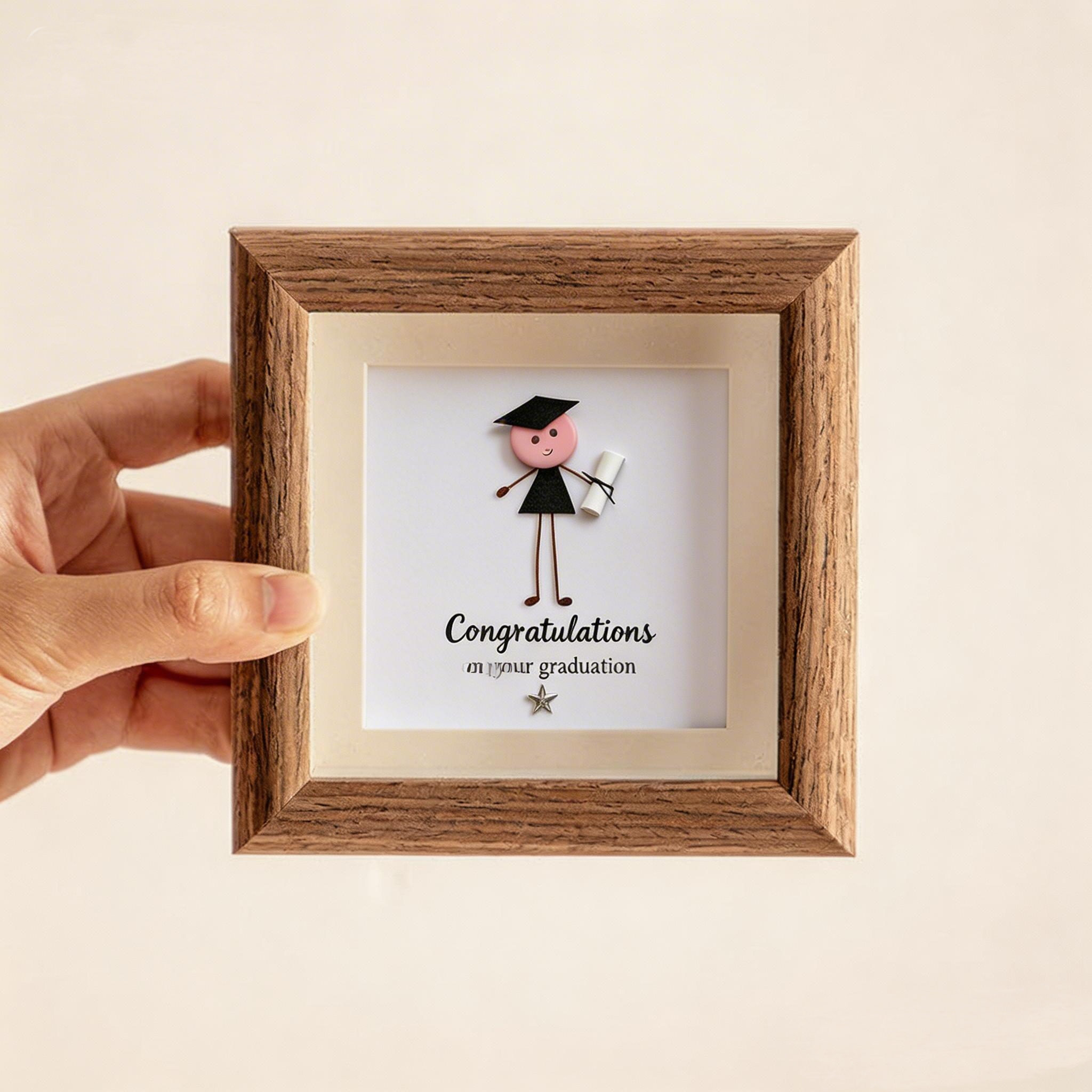 Button art decor for friends：Happy Graduation! 🎓✨