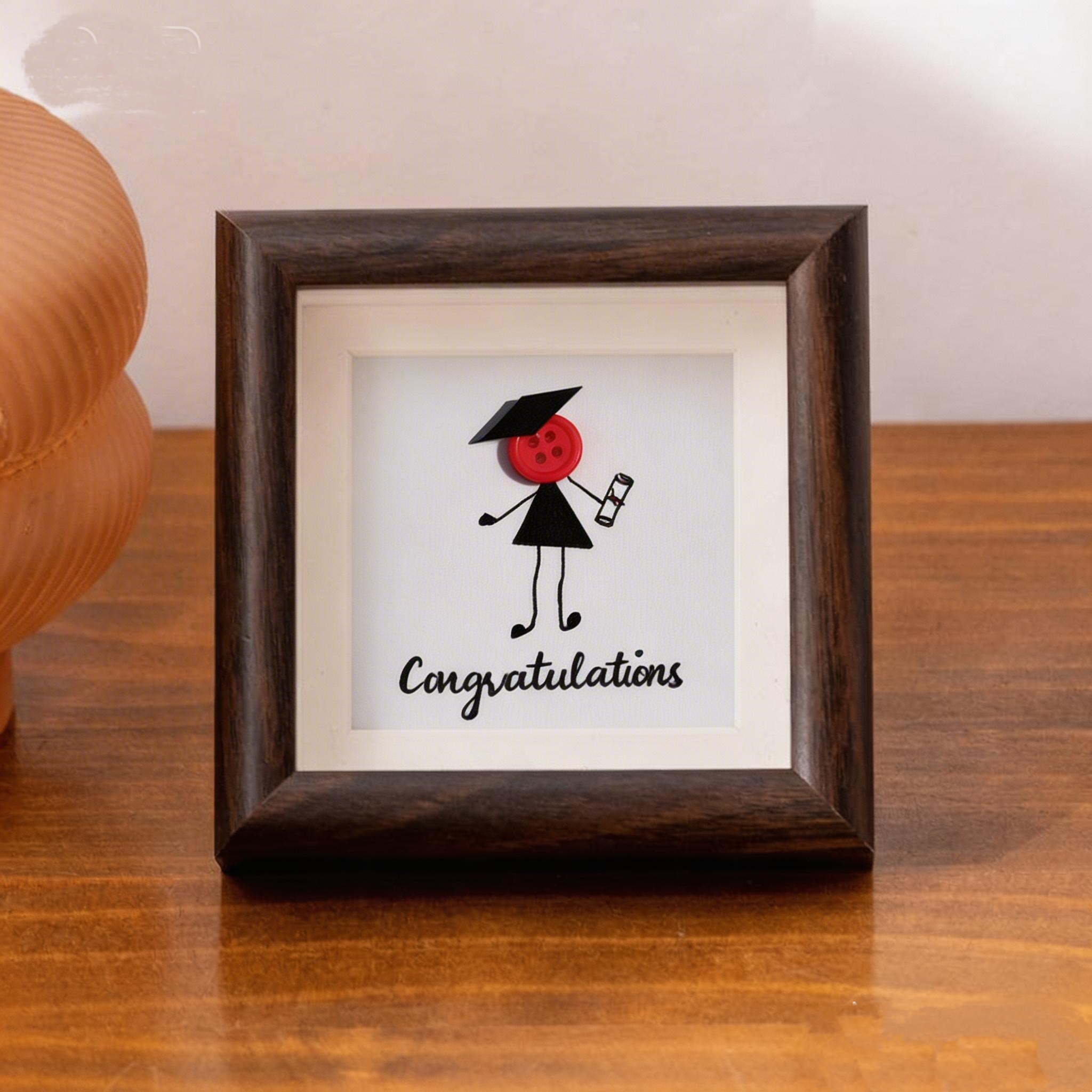 Button art decor for friends：Happy Graduation! 🎓✨