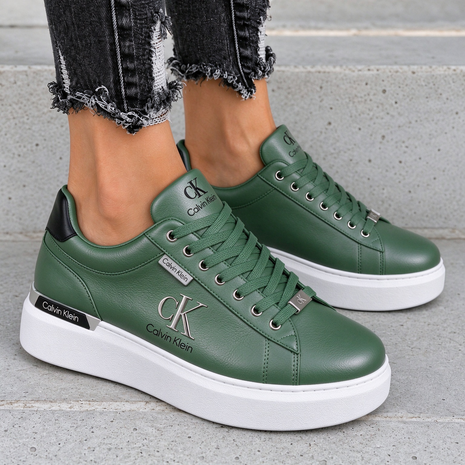 Calvin Klein női sneaker platform talppal
