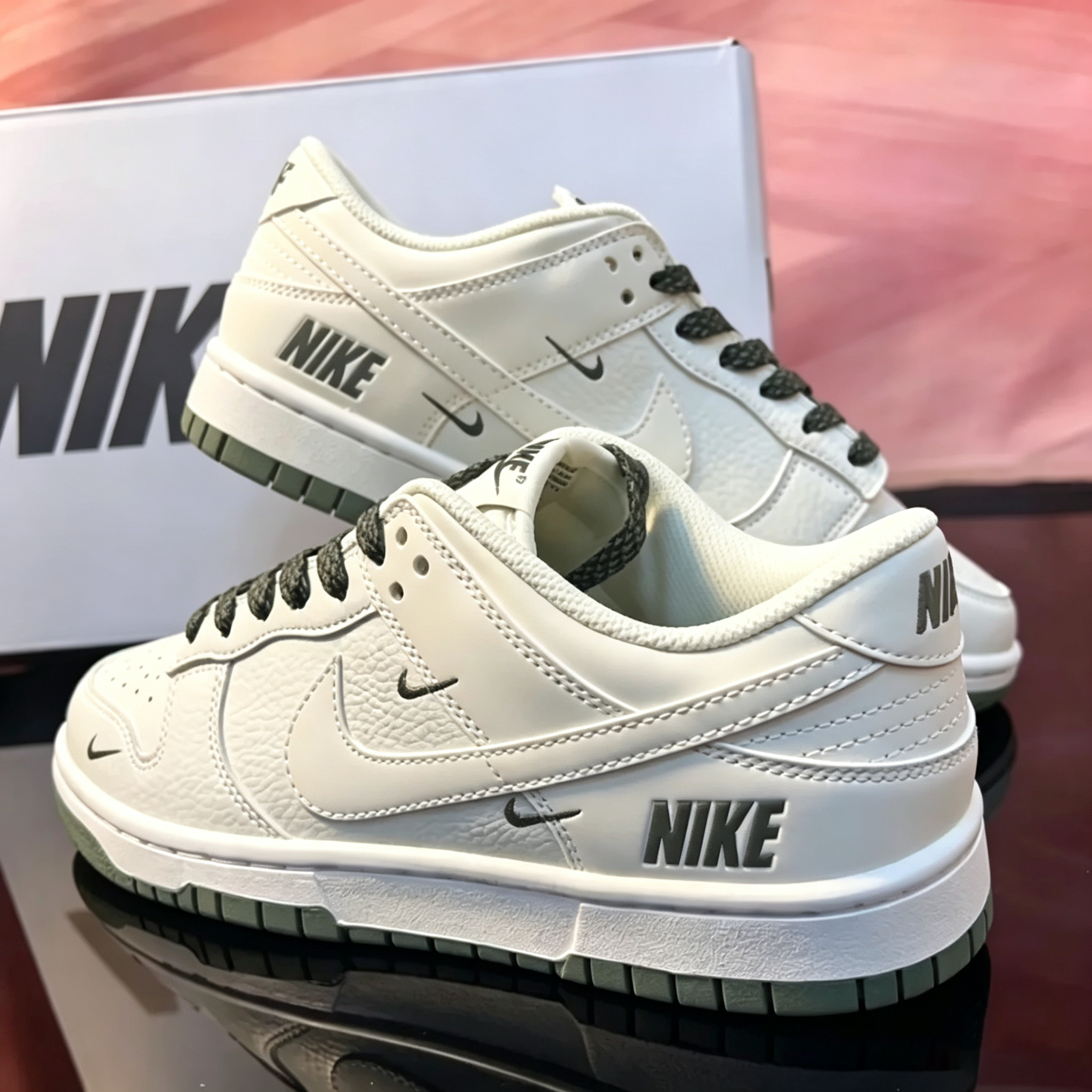 Nike - Alacsony szárú, hétköznapi cipők