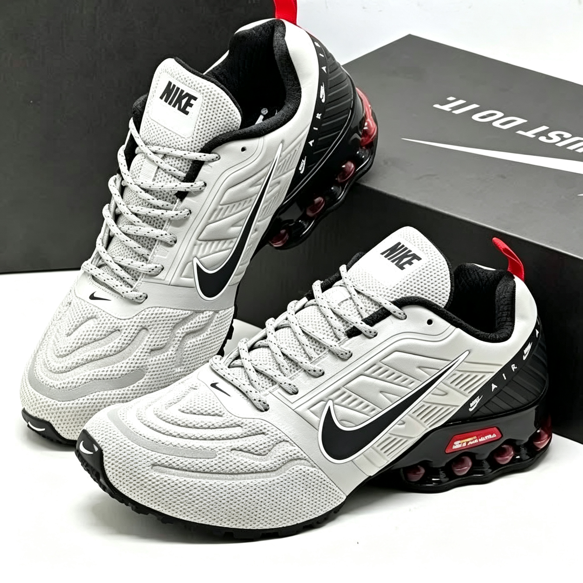 Nike Shox Ultra – jól szellőző, párnázott talpú, platformos sportcipő (uniszex)