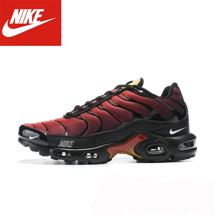 NIKE® vízálló, ütéscsillapító cipők színátmenettel és légpárnával