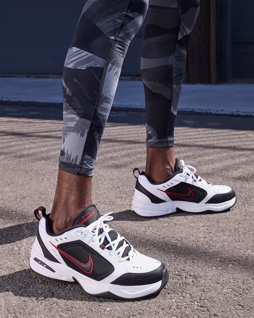 Nike Air Monarch IV Edzőcipő | Magas Minőség, Kedvező Ár, Ingyenes Szállítás!
