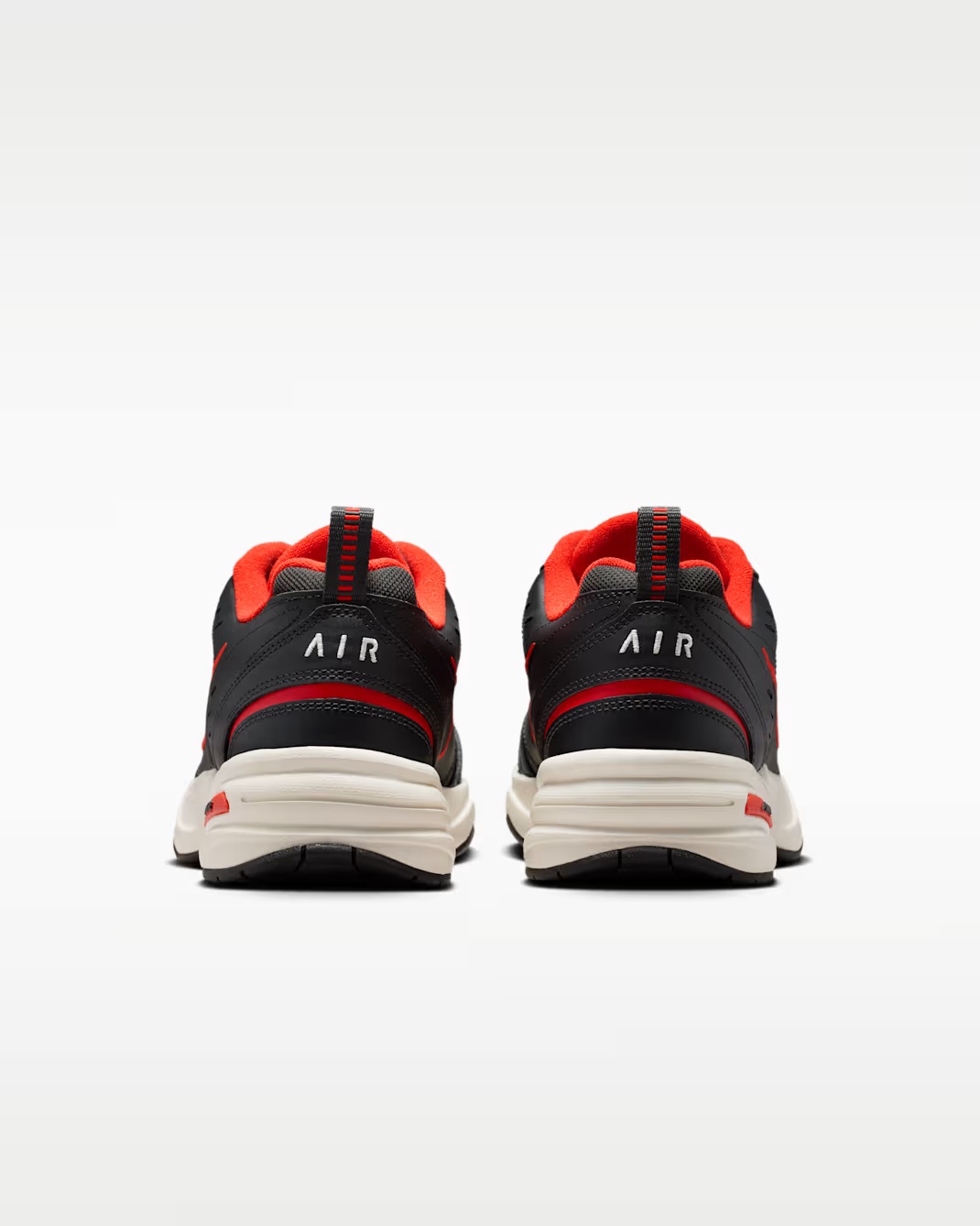 Nike Air Monarch IV Edzőcipő | Magas Minőség, Kedvező Ár, Ingyenes Szállítás!