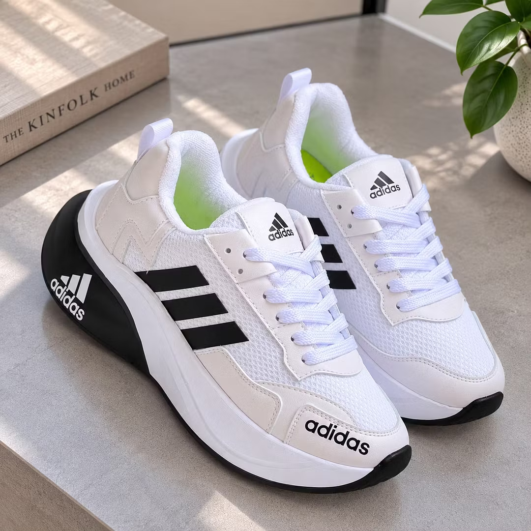 ADIDAS® 2026 uniszex sportcipő