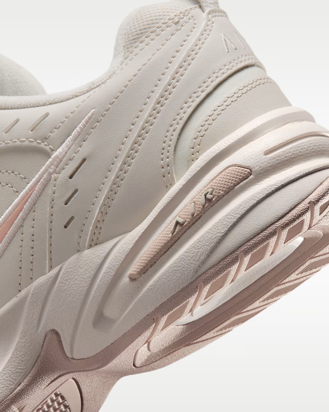Nike Air Monarch IV Edzőcipő | Magas Minőség, Kedvező Ár, Ingyenes Szállítás!