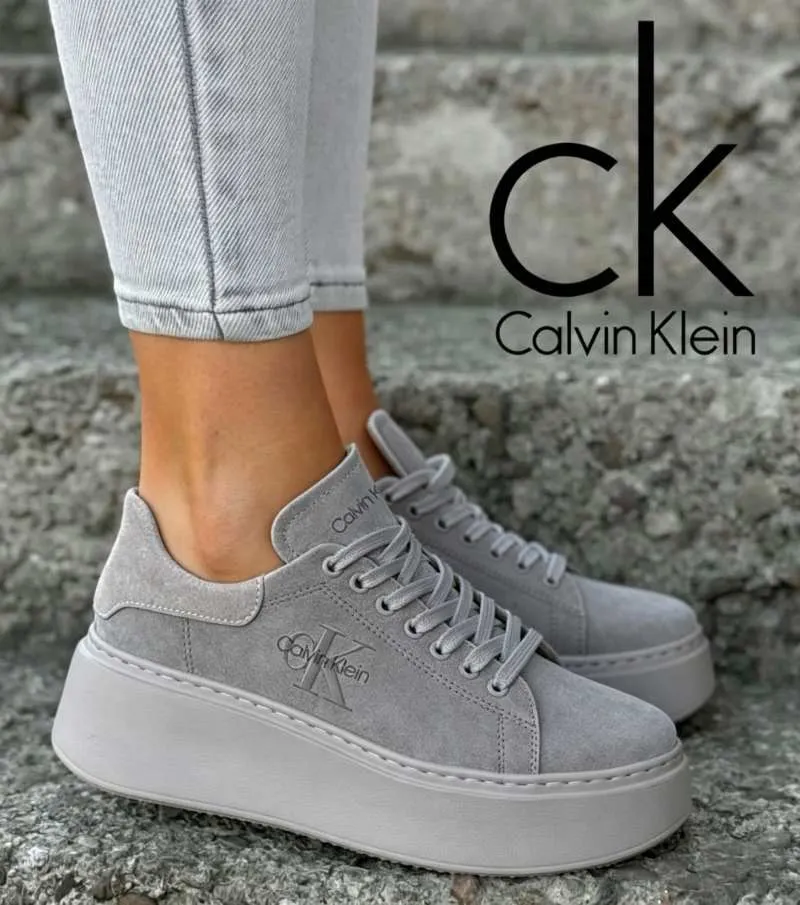 Calvin Klein 女士白色高底运动鞋 2026