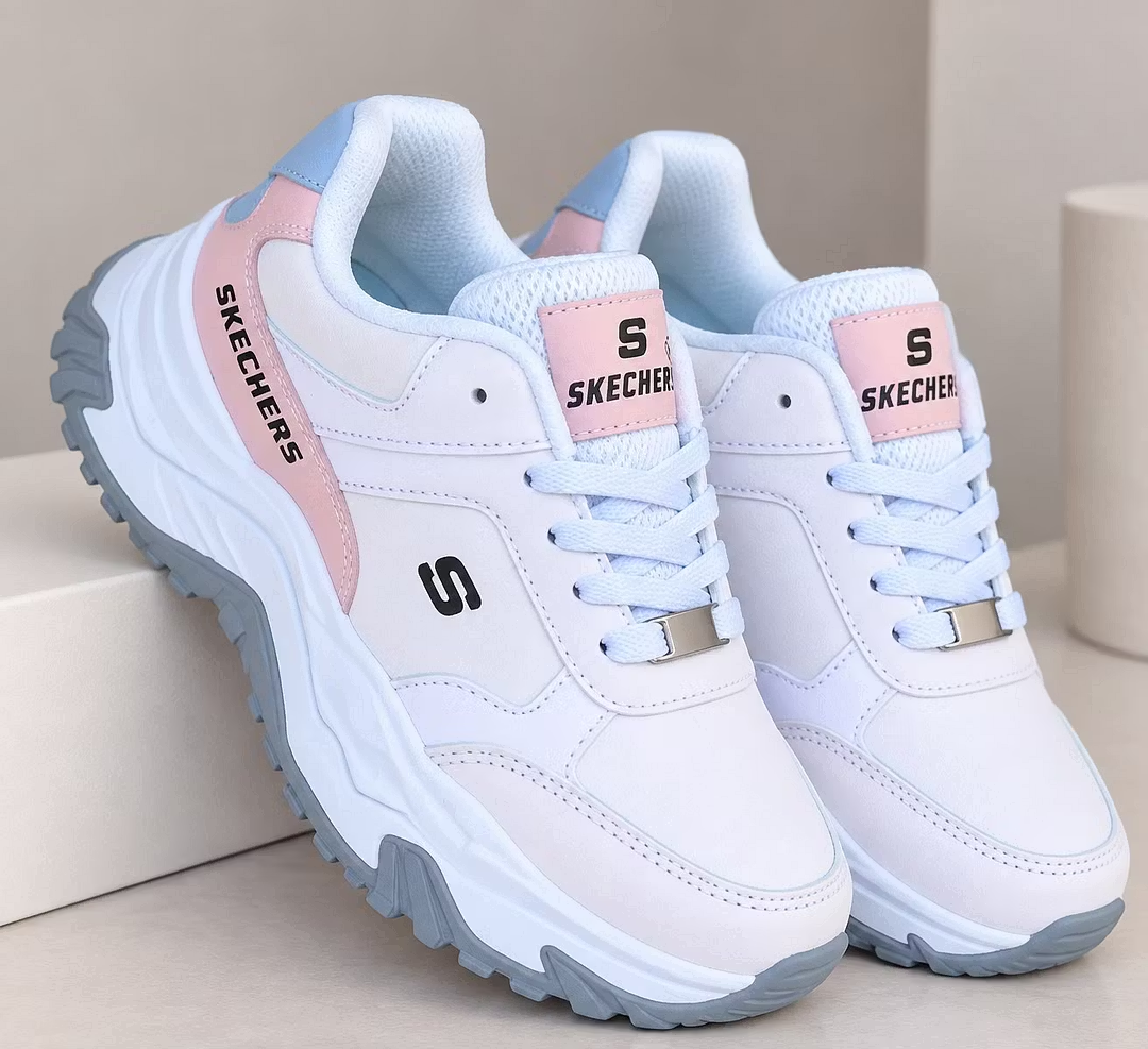 SKECHERS® 2026 női sportcipő vaskos talppal