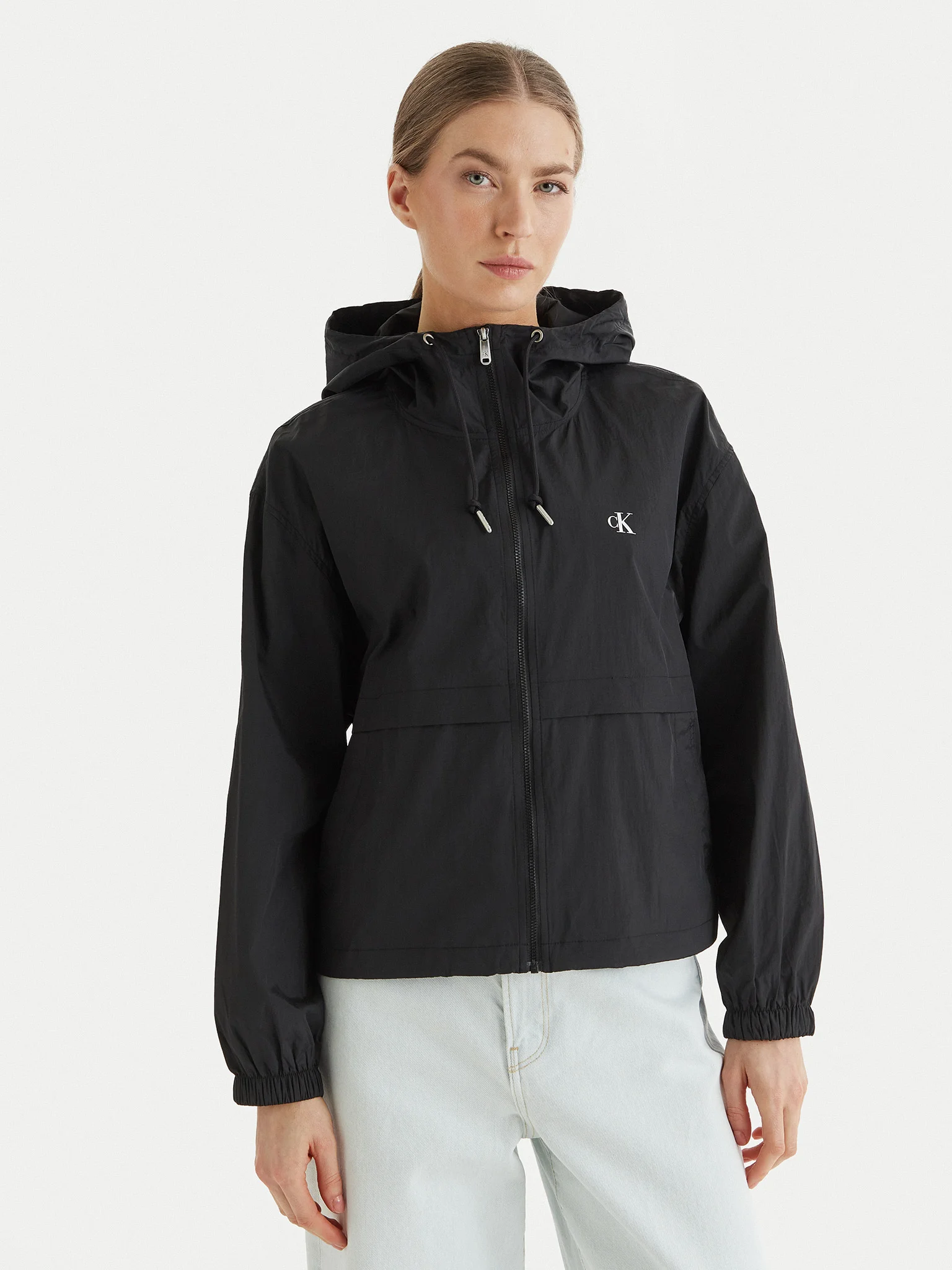 Calvin Klein Sötétfekete Kapucnis Kabát – Minőség és Stílus minden napra!