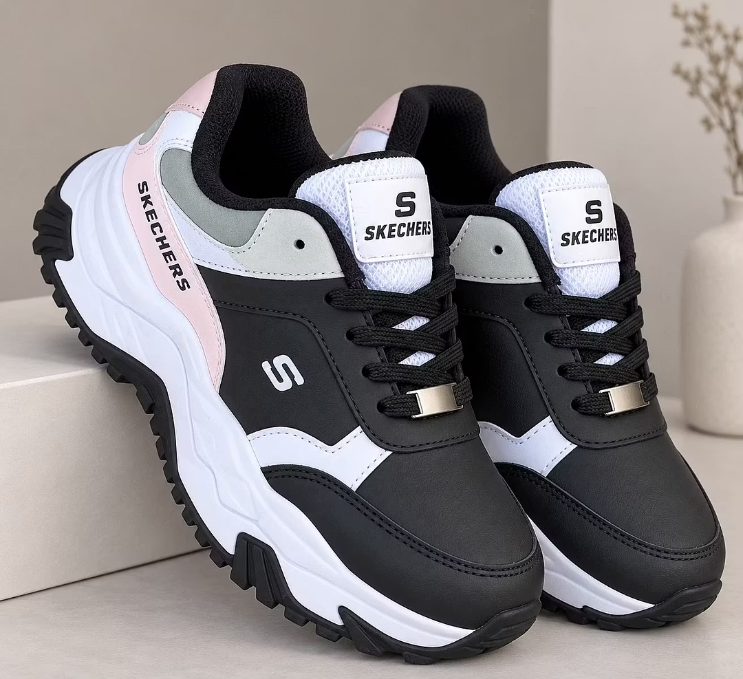 SKECHERS® 2026 női sportcipő vaskos talppal